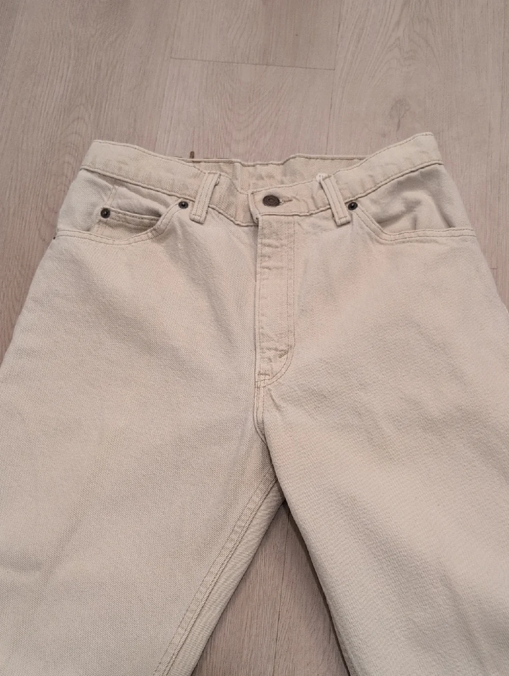 Vtg Levis 550 31x34 Mens Off White Beige Tapered Relaxed Jeans